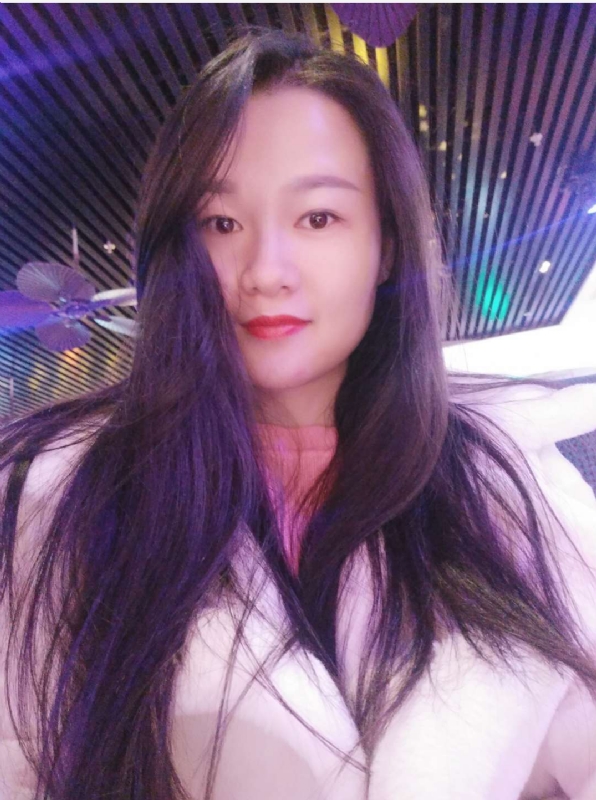 婉瑩的第一张照片--香港交友中心
