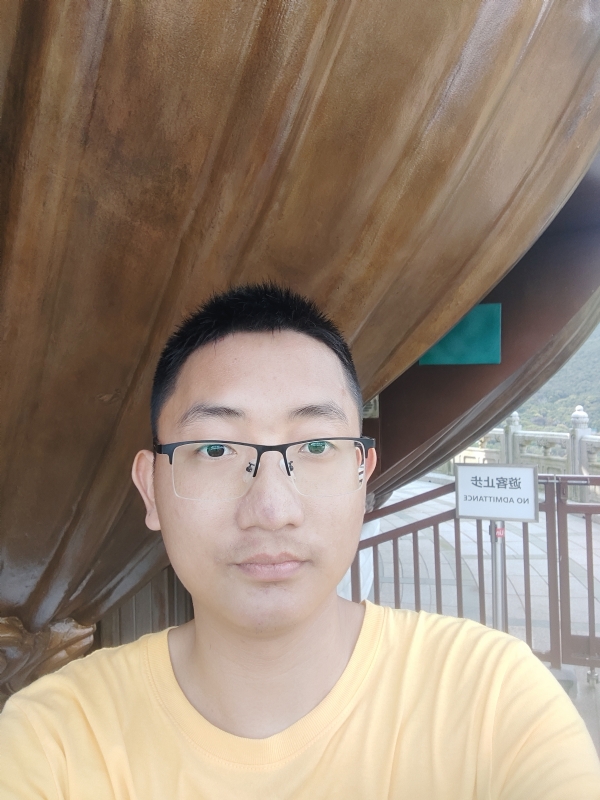 老实人的第一张照片--香港交友中心